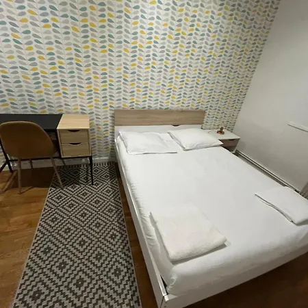Apartment Grand Madrid - Pied-a-terre 8e 10p Paris